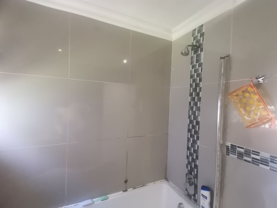 2 Bedroom Property for Sale in Fairview Eastern Cape
